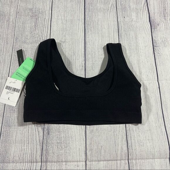 NWT Forever 21 Seamless Sport Bra - Picture 2 of 4